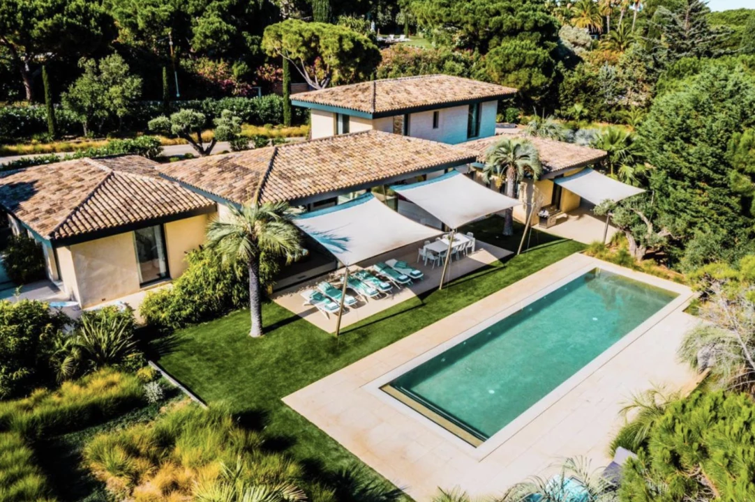 Villa art luxury real estate St Tropez Prospectors
