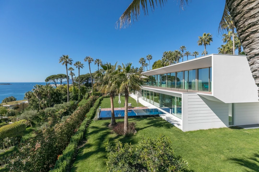 Luxury Real estate rent Cannes California garden